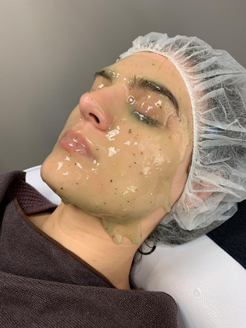 Hydrojelly Facial Treatment